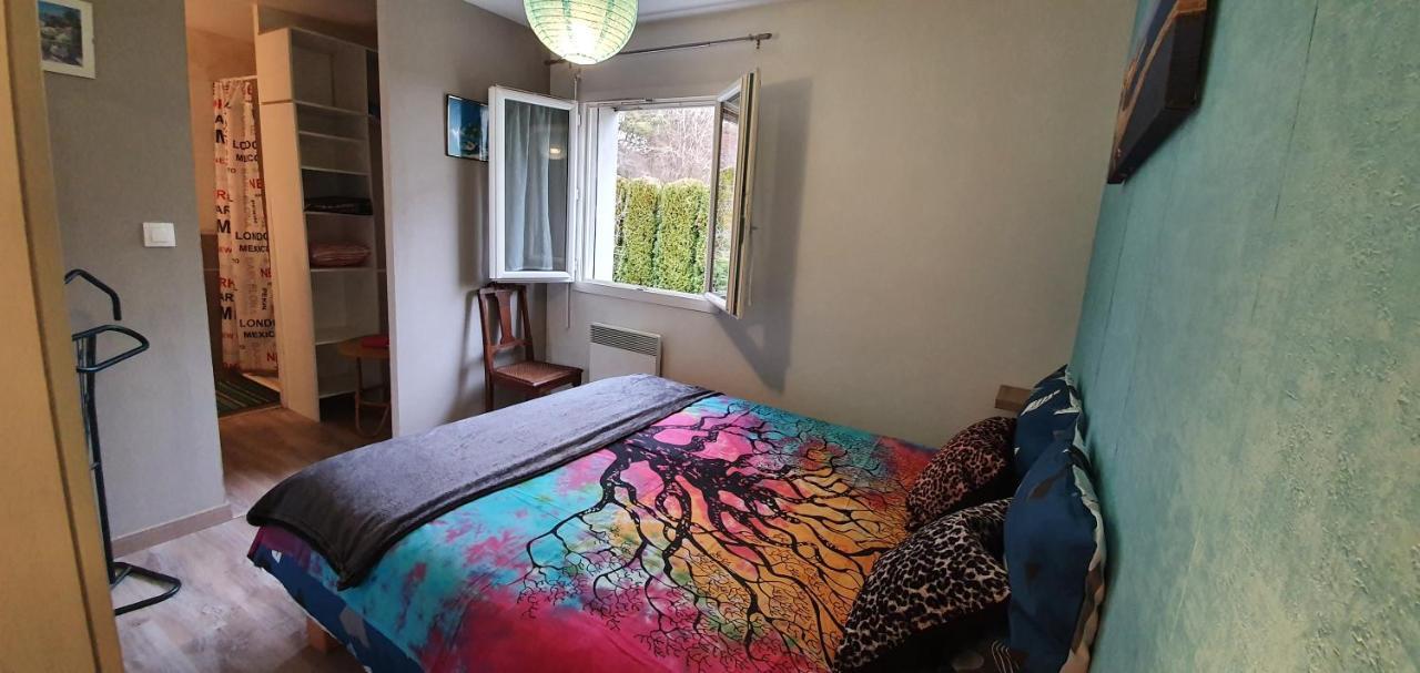 2 Vraies Chambres Privees Au Calme Dans Villa De Campagne Plain-Pied 105M2 Avec Piscine A Montfaucon Montfaucon  Buitenkant foto